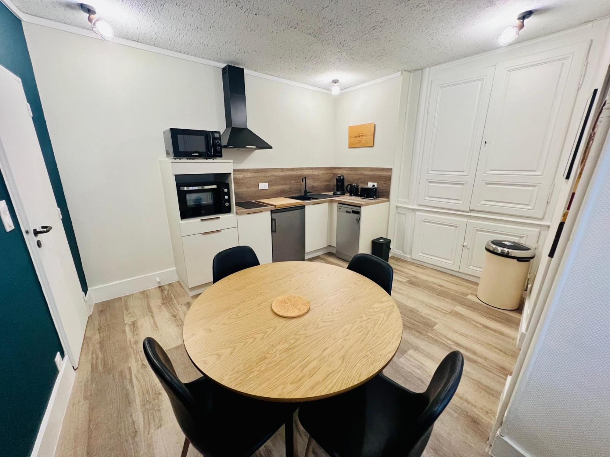 Apartamento Le Coeur De Bourges Exterior foto